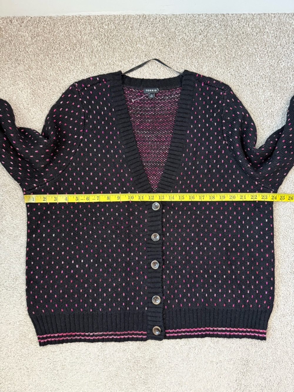 Torrid Button Front V-Neck Cardigan Black Pink Hearts‎ 2X Plus Size - Picture 8 of 9